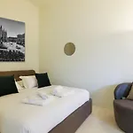 Prestige Boutique Homes - Exlcusive Garden & Pool Appartement *