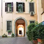 Prestige Boutique Homes - Exlcusive Garden & Pool Appartement