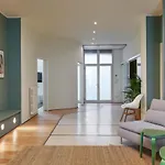 Prestige Boutique Homes - Exlcusive Garden & Pool Appartement