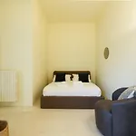 Appartement Prestige Boutique Homes - Exlcusive Garden & Pool *
