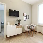 Contempora - Elvezia Park - 1bed, 1bath With Balcony - E34 * 米兰