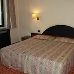 Casual Eclettico By Casual 3*
