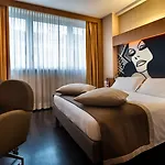 Hotel Crowne Plaza By Ihg 4*