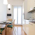 Retreats Navigli Apartamento *