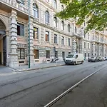 Dh Castello Milan