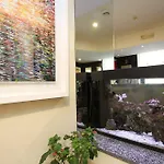 كلَب فندق ميلان