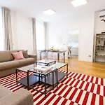 Апартаменты Easylife - - Santa Sofia 18 - Duomo Милан