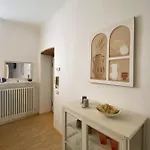 Chic Design Flat - Center & Balcony *