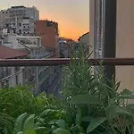 Chic Design Flat - Center & Balcony Appartamento