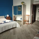 Sansirofiera 게스트하우스 3*