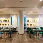 Ramada Plaza By Wyndham Hotell 4*