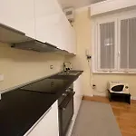 Easy Italy Balcony Appartement *