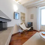 Retreats Duomo Carrobbio Apartment Mailand