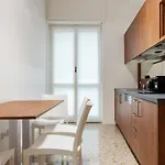 아파트 Retreats