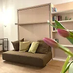 Design Studio Centro Storico * מילאנו