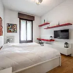 The Lantern Flat - Ticinese Navigli Apartment Milan
