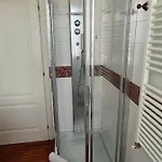 Vendégház Double Private Bathroom Bocconi Prada Ied