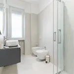 Apartament The Rent - Modern Near Zara *