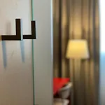 Amedia Milan, Trademark Collection By Wyndham Hotel 4*
