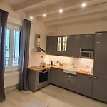 Authentic Milan Ringhiera House Near Metro Appartement Milaan