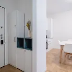 Relstay - Citylife Apartment *