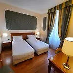 安德瑞欧拉中心酒店 4* 米兰