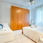 דירה Guesthost - Casa Graziella, Bilocale A 5 Minuti Dal San Raffaele Per 5 *