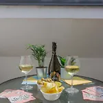 Nolo Uptown Apartment