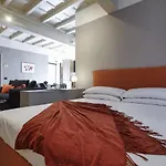 Contempora - Ampio Monolocale - Duomo - Colonne Di San Lorenzo Апартаменты