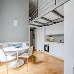 Guesthost - Amazing Loft - 350 M Far From Dateo Station 公寓 *