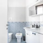 - Bocconi E Navigli - Spacious 3br 95 M - Free Parking * Μιλάνο