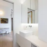 아파트 Contempora - 2-beds, 2 Baths With Balcony - Guastalla 밀라노