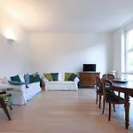 Contempora - 2-beds, 2 Baths With Balcony - Guastalla 아파트 밀라노
