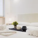 Easylife - - P D Francesca 51 - Life 아파트 *