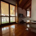 The Pretty Attic Apartamento