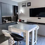Bubi House Moscova * Milánó