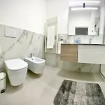 Giro 58, 2 Bedroom Apartament, Close To San Siro, Fiera And 10 Min Metro To Duomo Mailand