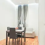 Apartamento Self Check-in - 2 Bedrooms - Metro - 1000 Mbps