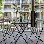 Luxury - Free Parking - Duomo-navigli Apartmán