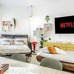 Cozy San Siro-duomo Netflix & Design *