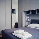 Gioire - Duomo 4 Metro Stops - Near Olympic Village ミラノ