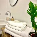 Modern M4 Tolstoj Self-check-in Apartamento Milão