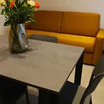 Miki - Mauro Macchi 91 شقة