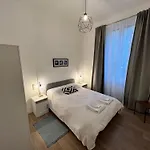 Spacious 3 Bedroom Appartement *