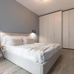 Beplace In Chinatown Apartment