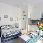 아파트 Ourjoy & Skyjoy Units - Via M Gioia, 47 - Wifi, 1 Private Parking, Station,