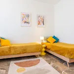 Guesthost - Casa Giuliana Splendido Trilocale Διαμέρισμα