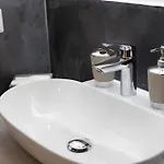 Appartement Fondazione Prada-navigli 15 Minutes To Duomo By Metro Milan