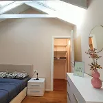Yr Bocconi- Modern Loft, 3 Min Walk To Duomo Tram بيت للعطل ميلان