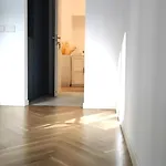 Guest house B And G San Babila- Luxury In The Heart Of - Design District